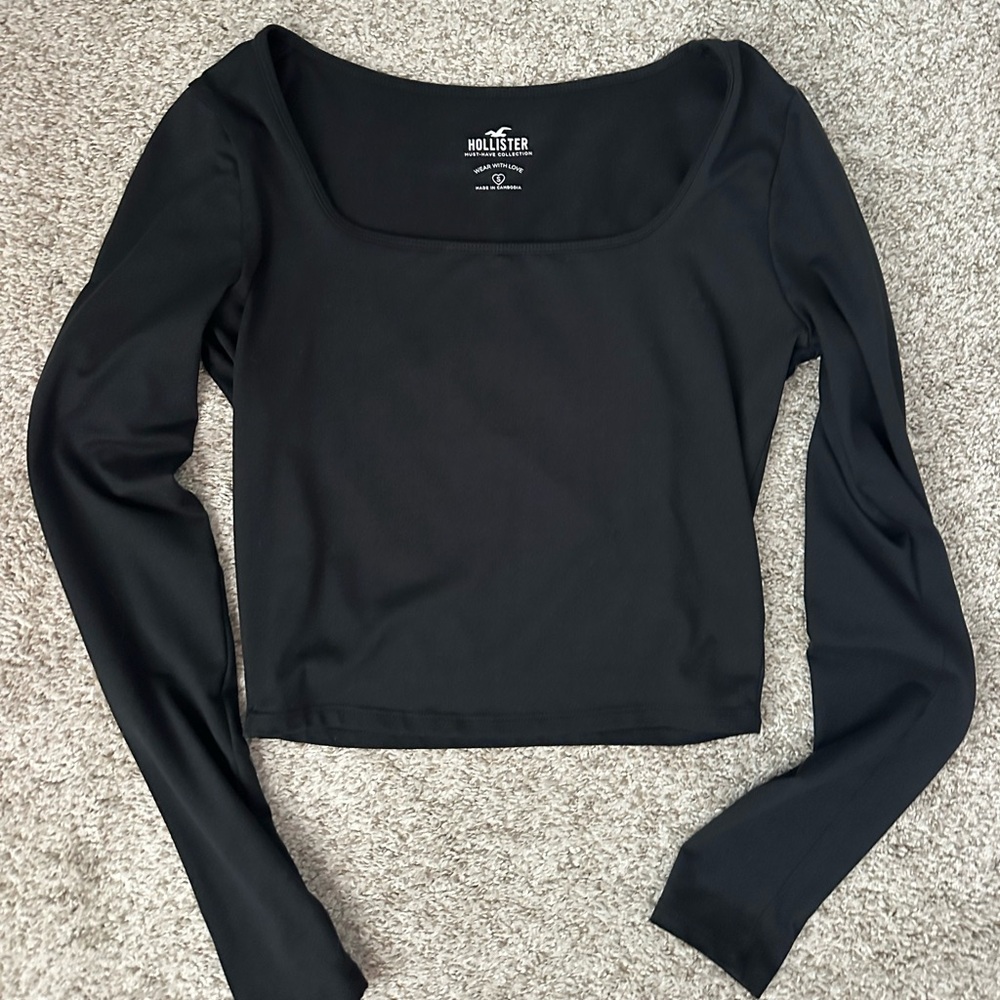 Hollister Black Cropped Long Sleeve